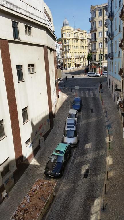 Apartamento Anjos Hotel Lisbon Room photo